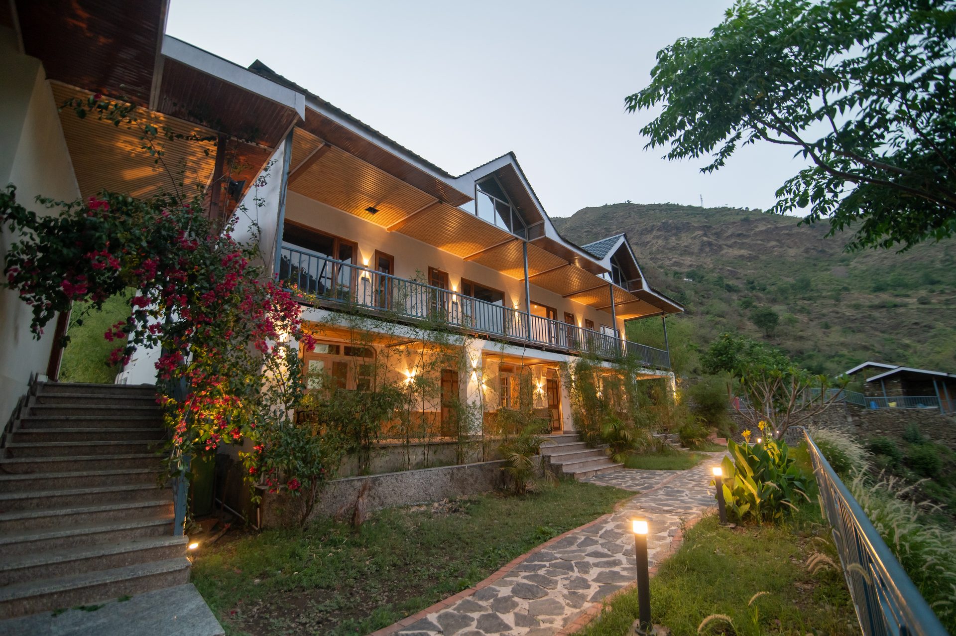 Giri River Retreat at dusk — boutique luxury in the Shimla hills